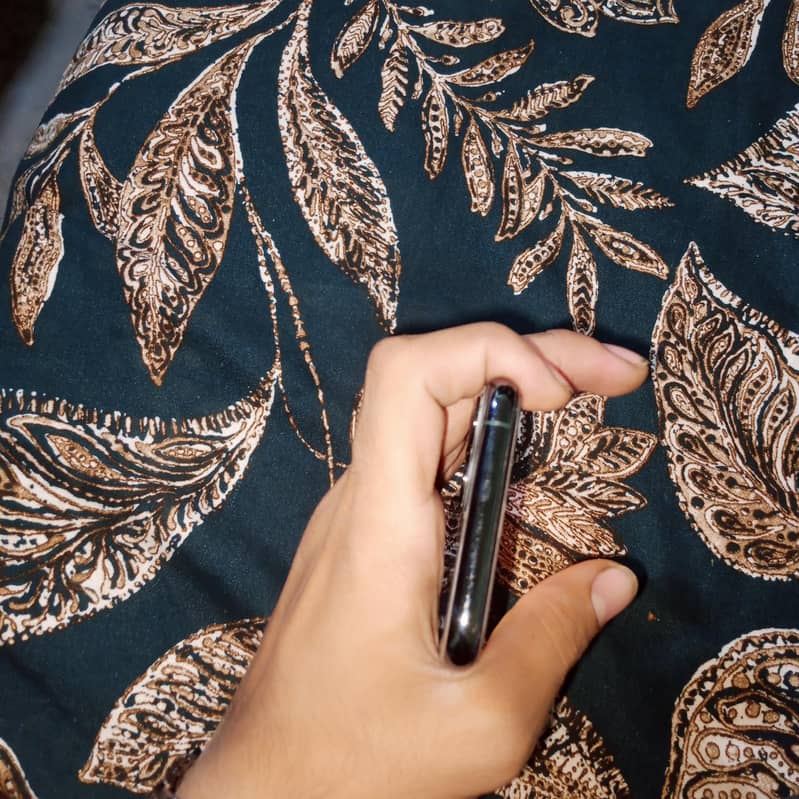 Apple iPhone 11 Pro 1