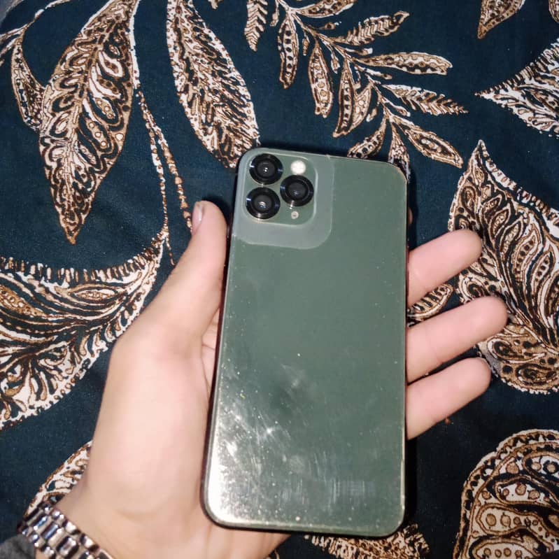 Apple iPhone 11 Pro 3