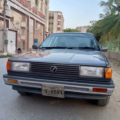 Nissan Sunny 1989 import  1993