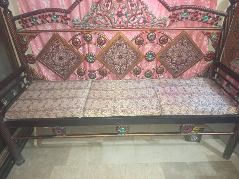 5seater sofa with table 0