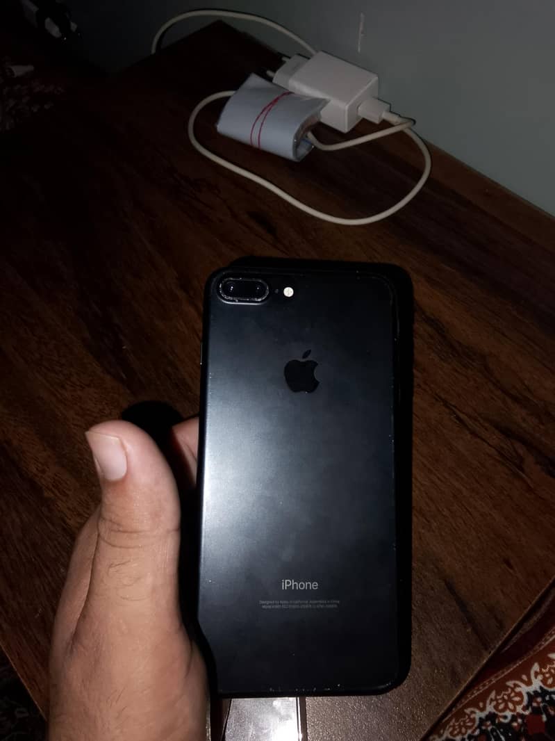 Apple iPhone 7plus 5