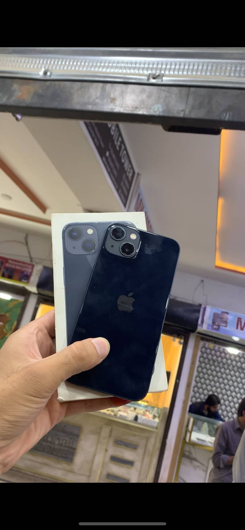 Apple iPhone 13 1