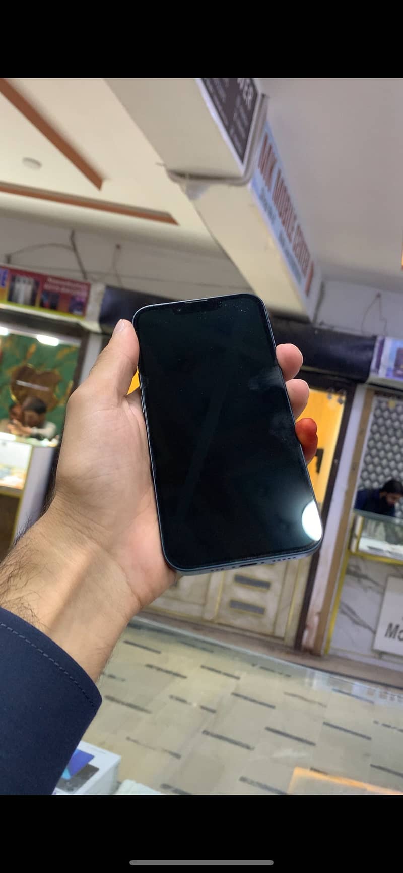 Apple iPhone 13 2