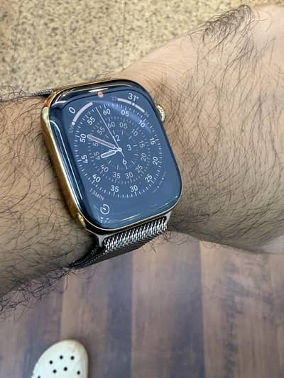 Apple watch series 11 stainless steel gold