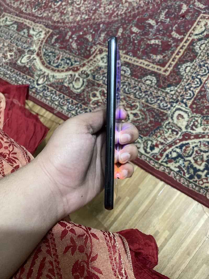 Samsung Mobile A72 2