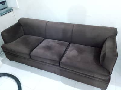 3 seater brown sofa new condition soft and beautiful look