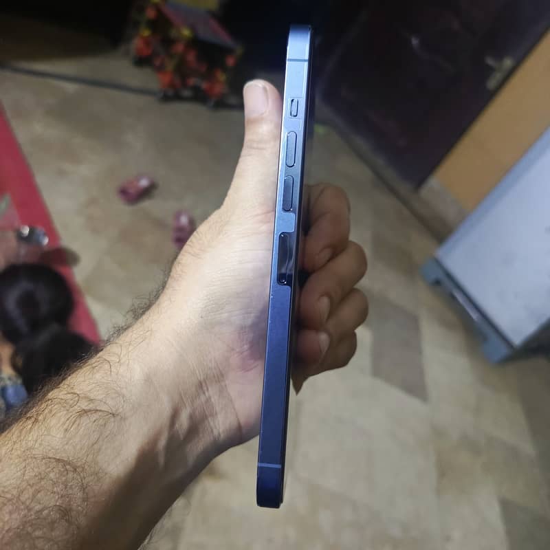 Apple iPhone 13 Pro Max 1