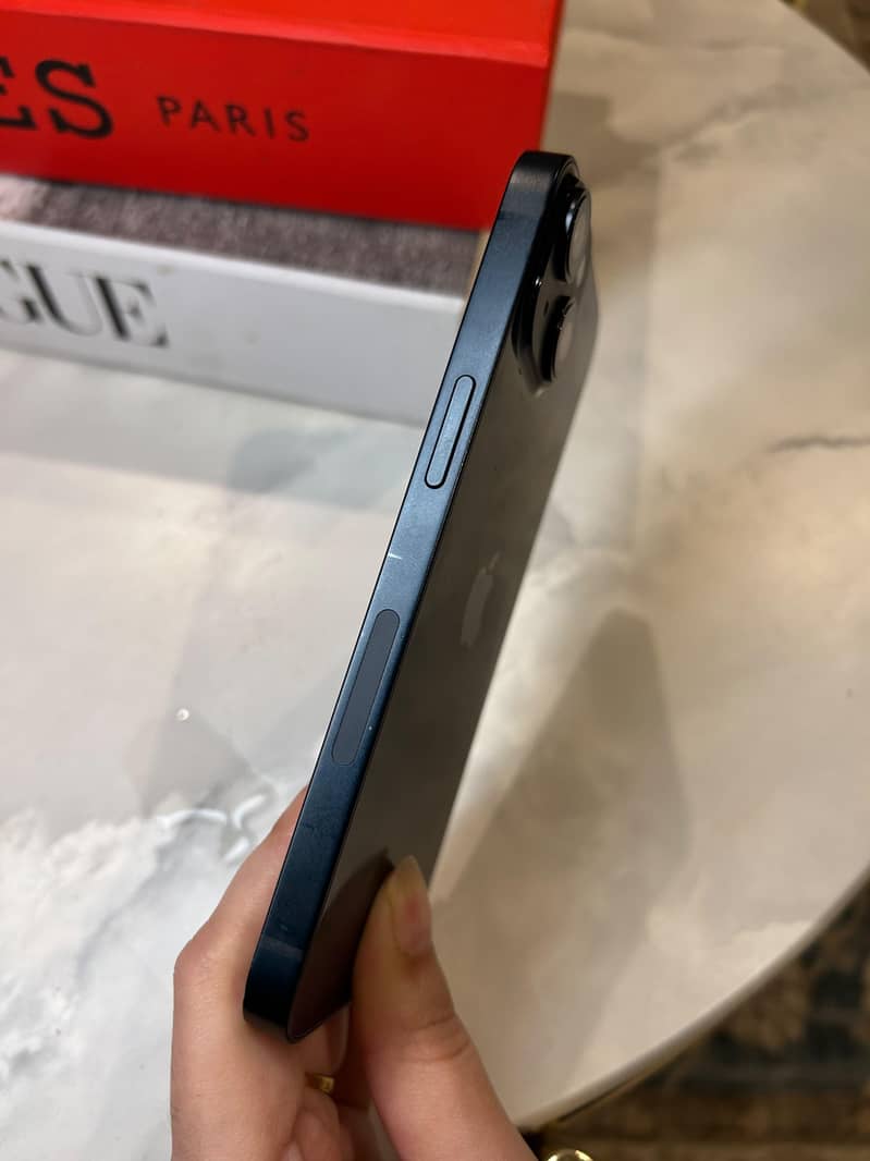 Apple iPhone 14 2