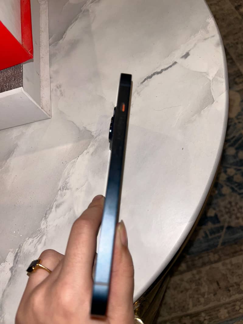 Apple iPhone 14 8
