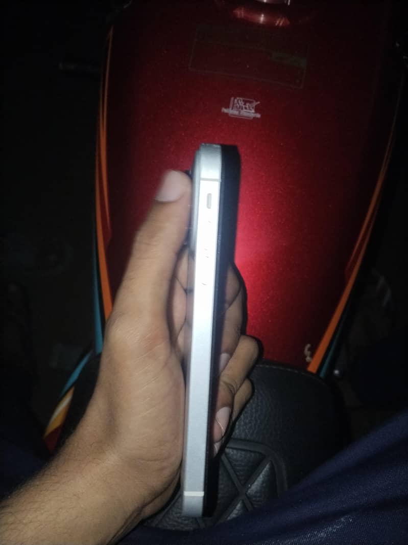 Apple iPhone XR 3