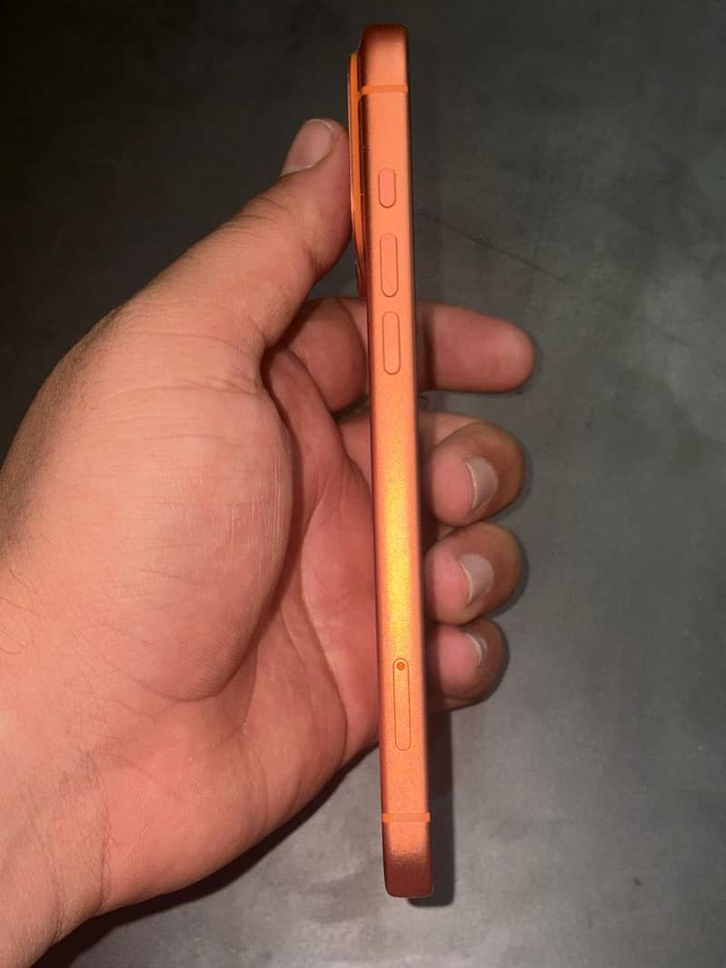 Apple iPhone 17 Pro Max 2