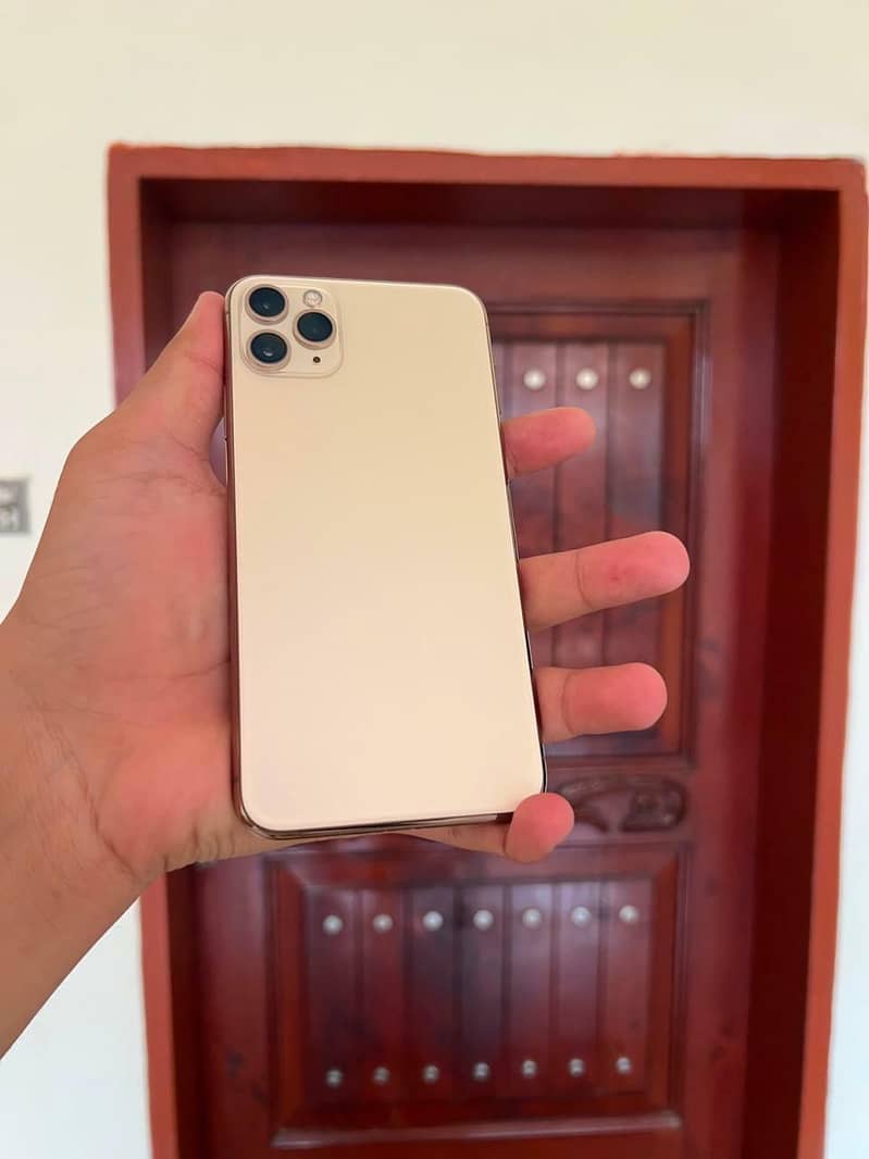 Apple iPhone 11 Pro Max 0