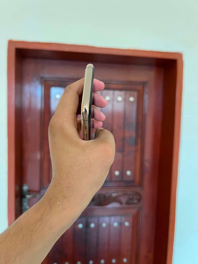 Apple iPhone 11 Pro Max 3