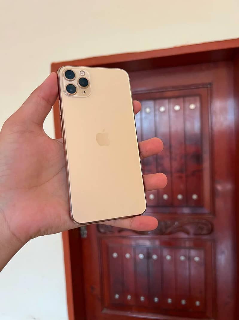 Apple iPhone 11 Pro Max 7