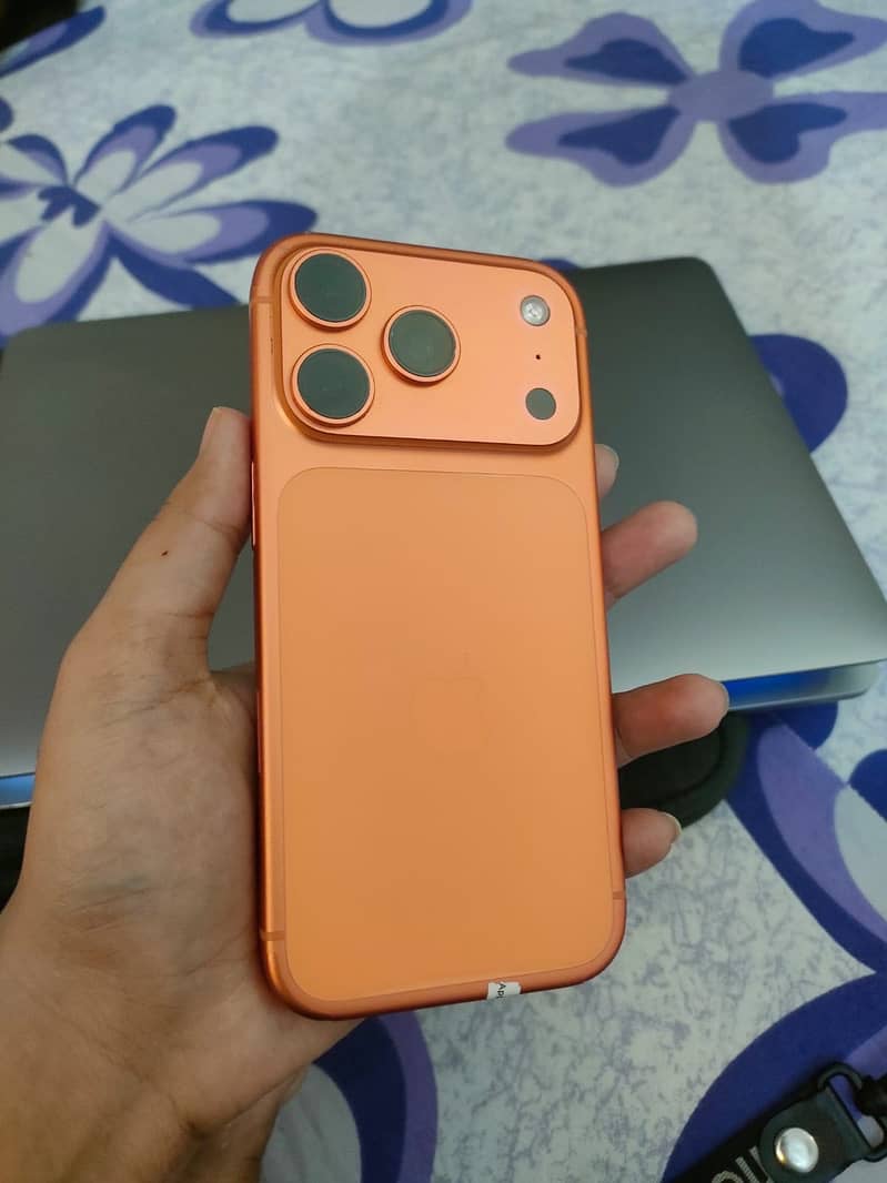 Apple iPhone 17 Pro 0