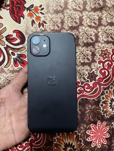 Apple iPhone 12