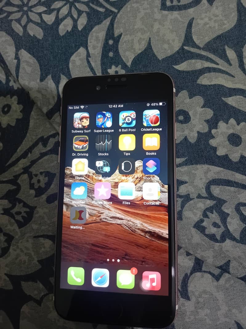 Apple iPhone 7 2