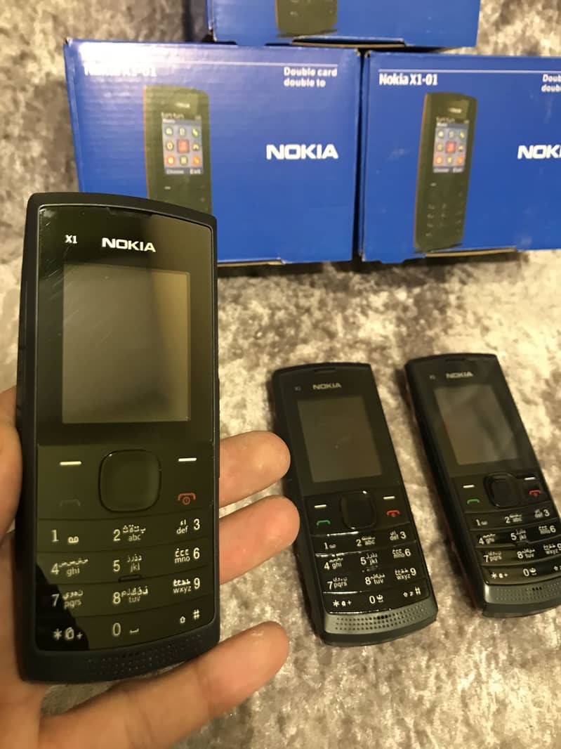 Nokia X1-01 3