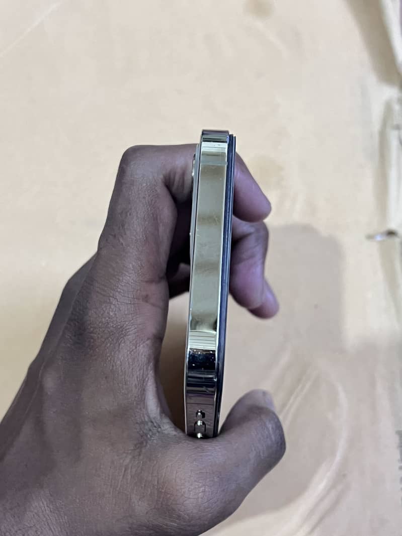 Apple iPhone 12 Pro 3