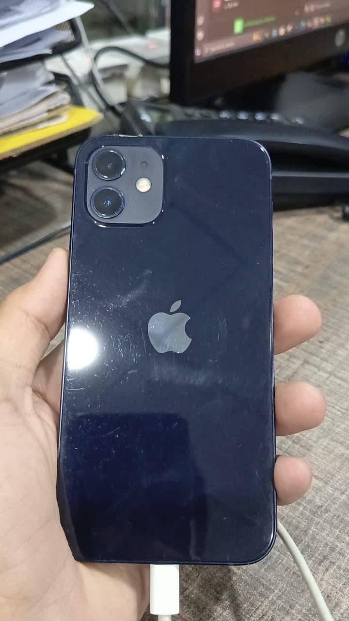Apple iPhone 12 1