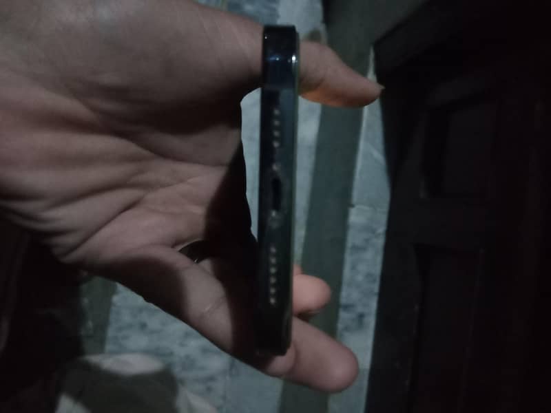 Apple iPhone 12 Pro Max 3