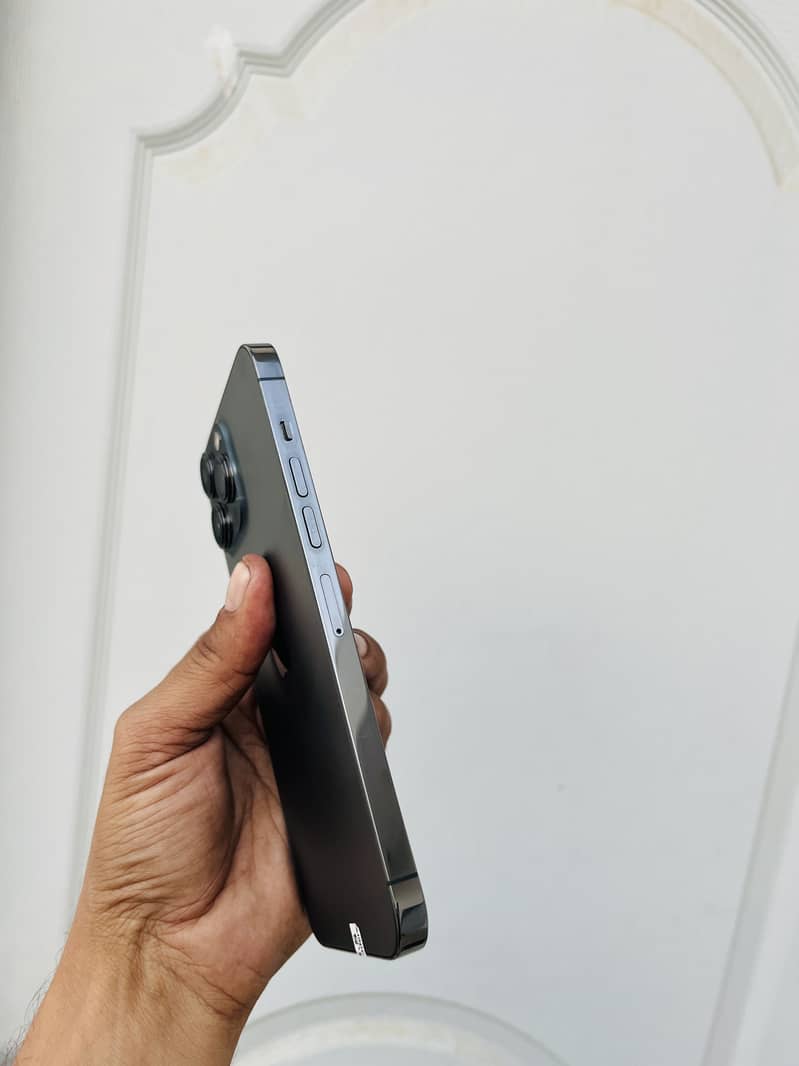 Apple iPhone 13 Pro Max 4