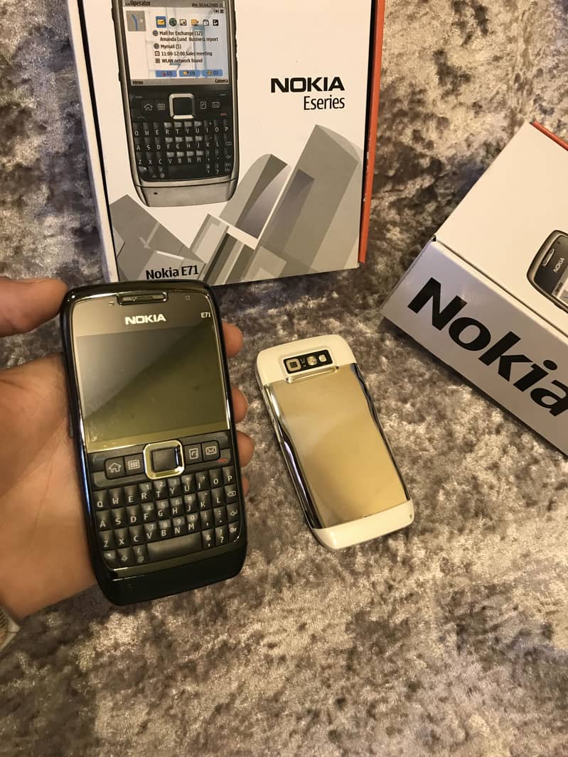 Nokia E71 3