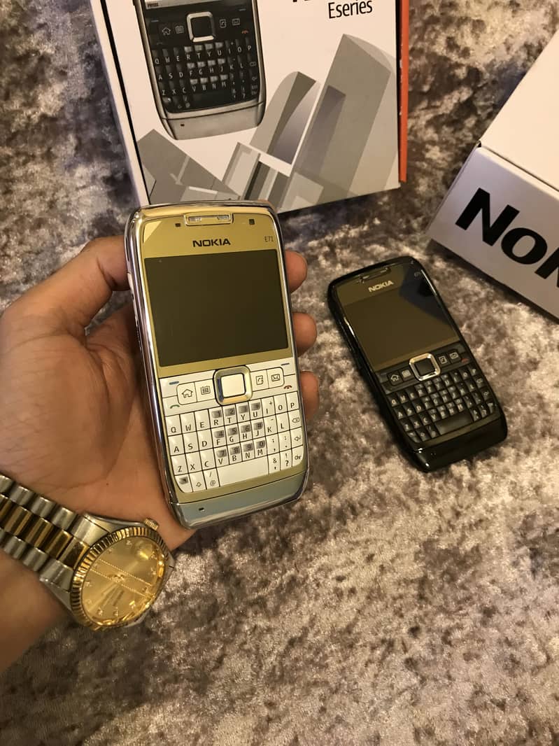 Nokia E71 4