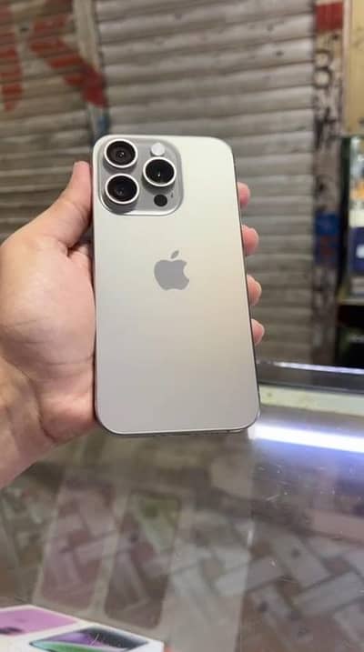 Apple iPhone 15 Pro