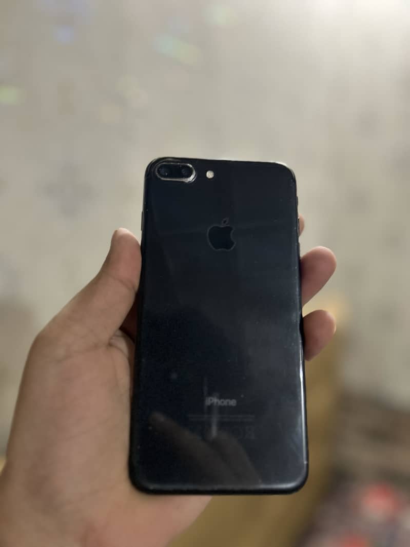 Apple iPhone 7 Plus 0