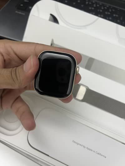 Brand new Apple Watch Series 12 42mm Light Gold GPS