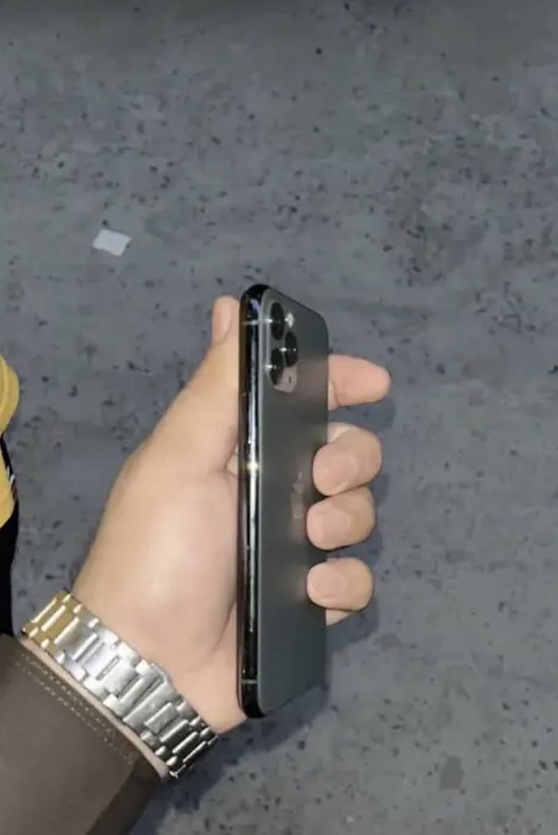 Apple iPhone 11 Pro 0