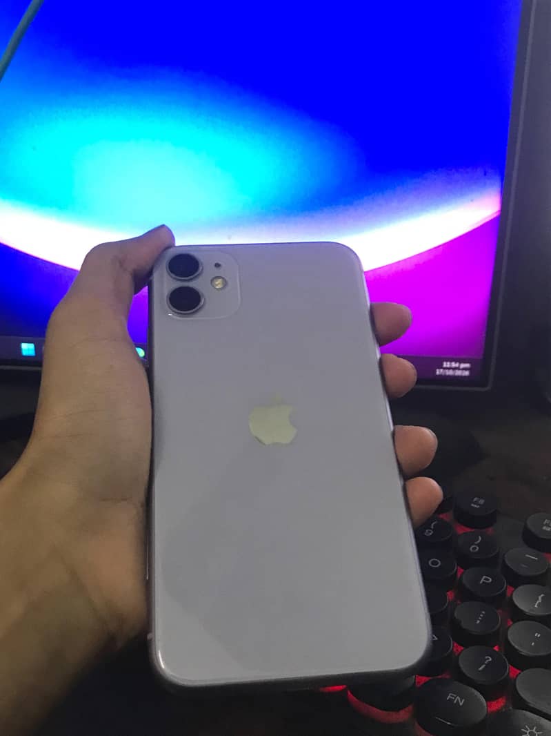 Apple iPhone 11 0