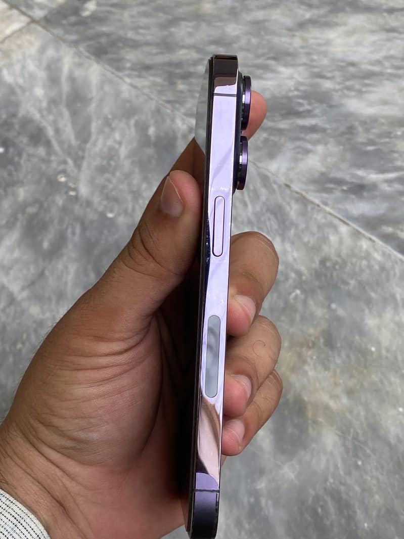 Apple iPhone 14 Pro 3