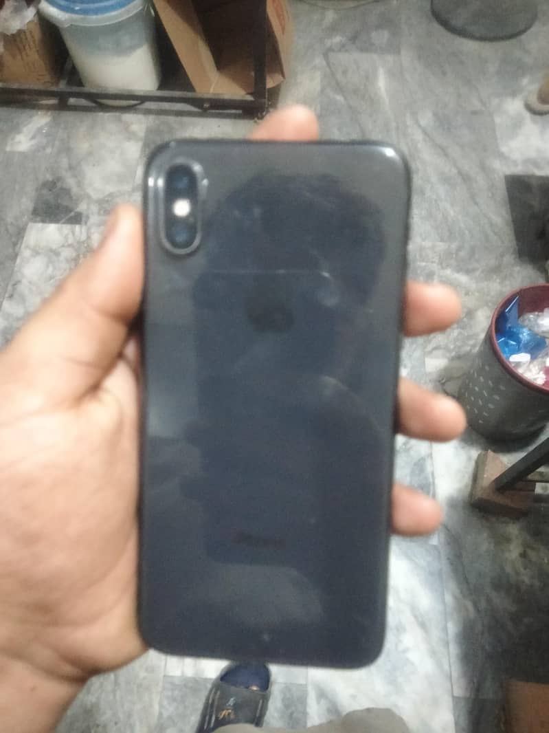 Apple iPhone X 4
