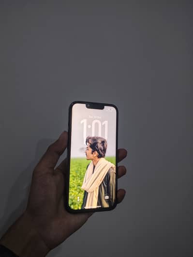 iPhone 13 128gb Factory Unlock 10/7 read add