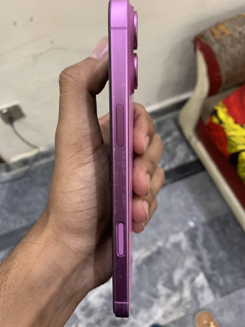 Apple iPhone 16 Plus 5