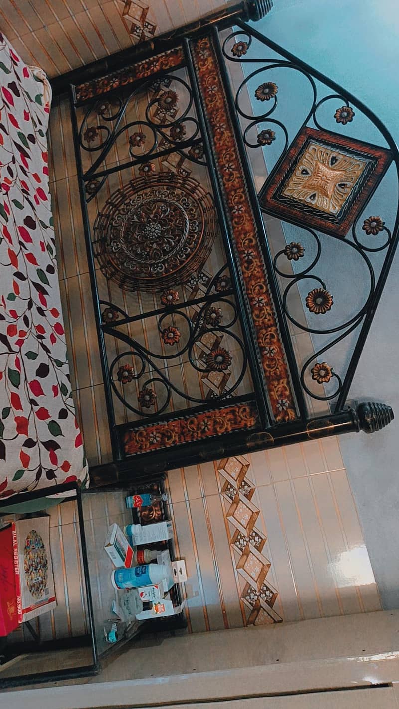 king size bed 0