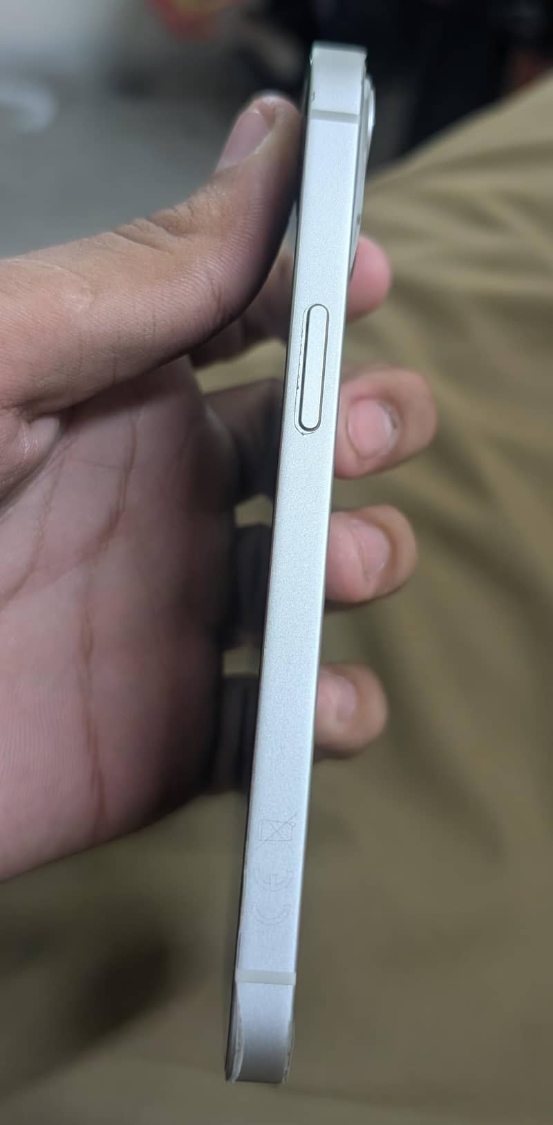 Apple iPhone 13 2