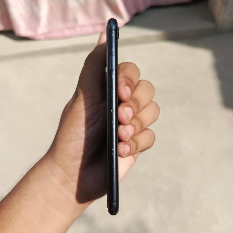 Apple iPhone SE 3