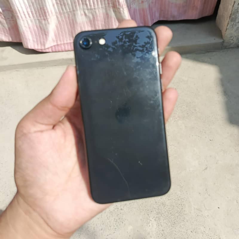 Apple iPhone SE 6