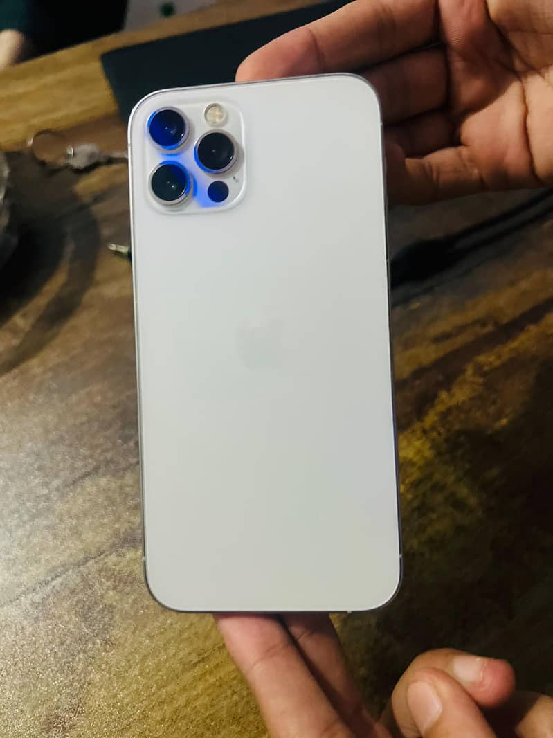 Apple iPhone 12 Pro 1
