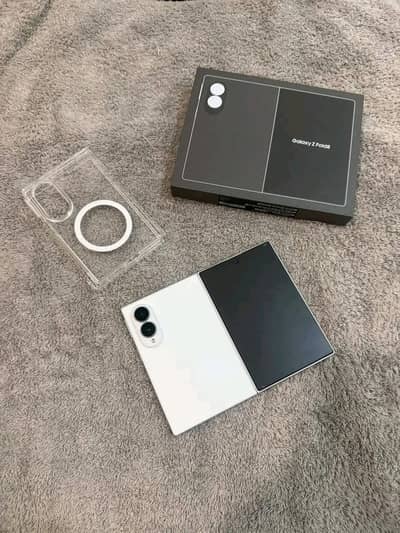 Samsung Mobile Z Fold 8