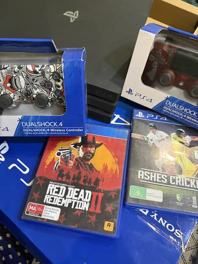 PS4 Pro 1TB | 2 New custom Design Controllers | 2 Games