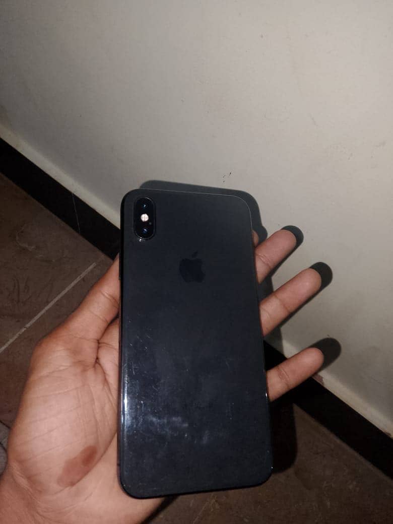 Apple iPhone X 3
