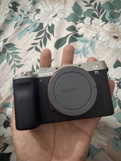Sony a7c body only good condition