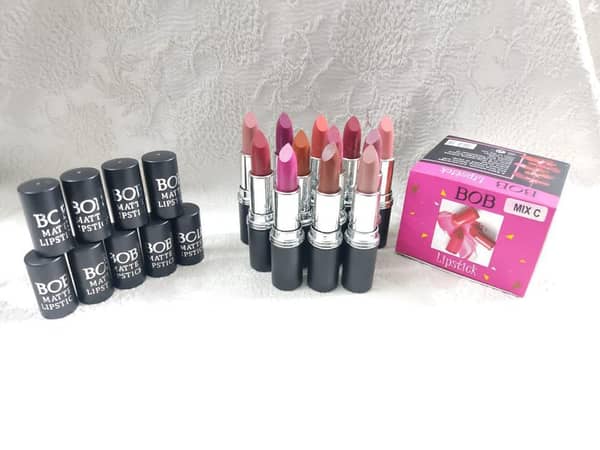 Pack Of 12 BOB Matte Lipstick Setting A