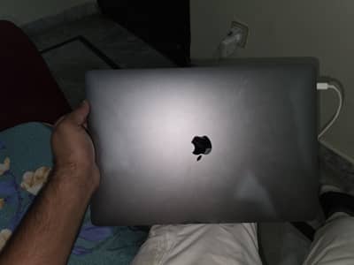 macbook pro 15 inch 2019