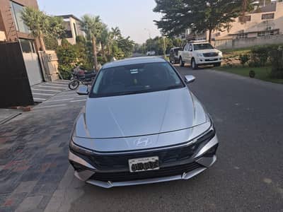 Hyundai Elantra 2025
