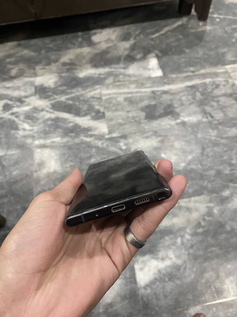 Samsung Mobile Note 10 Plus 1